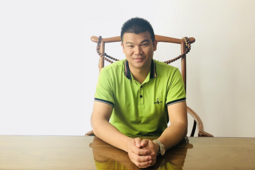 第六屆中小企業(yè)創(chuàng)業(yè)故事分享會在廣州華商建設(shè)集團(tuán)召開