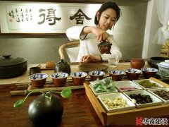 100多平的中式裝修，配個(gè)茶室還不錯(cuò)